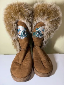 Dolphins Women's Size 8W NFL Licensed Cuce-New-Logos Are Stitched! Very Nice! - Picture 1 of 4