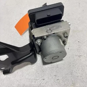 Toyota Camry 2018-2020 pieza de freno antibloqueo actuador y conjunto de bomba modelo L - Imagen 1 de 3