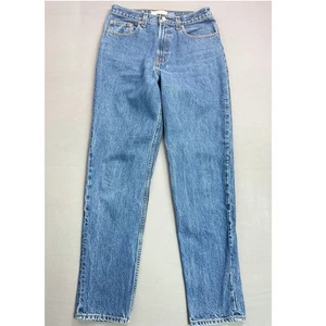 GAP Classic Fit Jeans Womens Size 10 Regular Blue Denim High Rise - Picture 1 of 4
