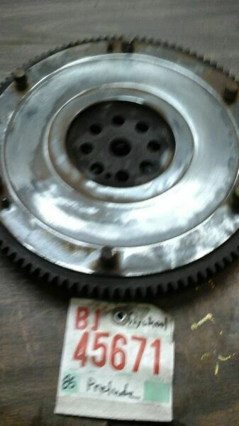 84 85 86 87 HONDA PRELUDE FLYWHEEL/FLEX PLATE M.T. FLYWHEEL CARBURETED ENGINE Foto 1 de 1
