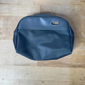 TUMI for Delta Small Gray Zip Pouch Soft Sided Travel Case Toiletry Bag 7x4 Grey - Picture 1 of 4