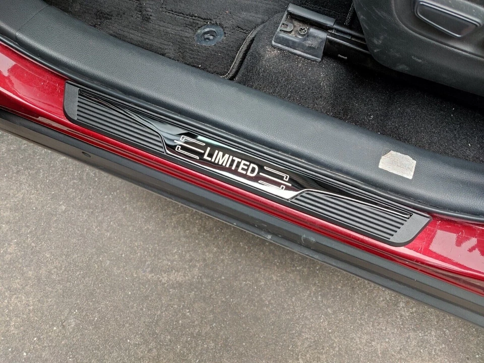 Para Chrysler Pacifica 2025 Accesorios Cubierta de umbral de puerta de coche Protector de placa de desgaste Foto 1 de 4