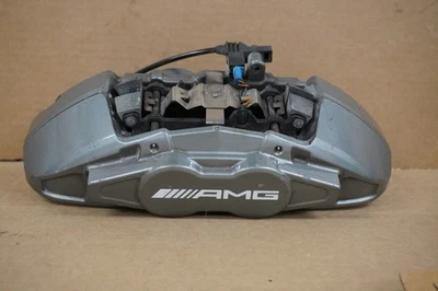 Pinza de freno delantera derecha del lado del pasajero Mercedes CLA 45 AMG 2014 OEM B73682001A Foto 1 de 4