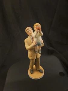 Enesco 1984 Treasured Moments Trimming the Tree limited edition Figurine Vintage - Picture 1 of 7