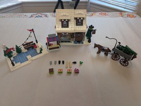LEGO 10216 Winter Village Bakery COMPLETE  with horse no minifigs box manual
