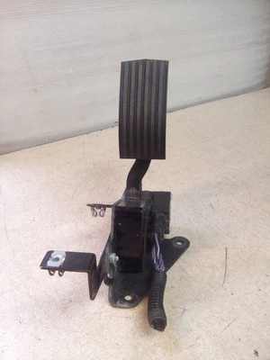 International MV Throttle Pedal 6121040C1 - Image 1 of 4