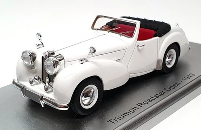 Kess 1/43 Scale Resin KE43057002 - 1949 Triumph Roadster Open - White - Image 1 of 4