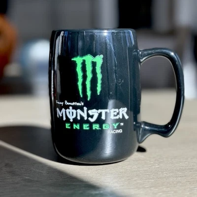 Taza de café Kenny Bernstein's Monster Energy Racing cerámica negra 20 oz usada en excelente estado rara Foto 1 de 4