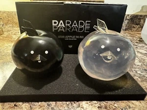 RARE 3A ASHLEY WOOD THREEA 3APARADE LARGE PARADE AUTUMN APPLES CLEAR & BLACK 3AA - Picture 1 of 3