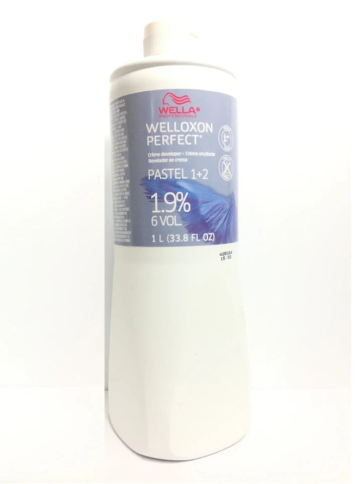 Wella Welloxon KP Perfect Pastel 1,9 % 6 volumen, 33,8 oz Foto 1 de 1