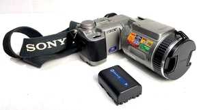 Sony Cyber Shot DSC-F707 5MP Digitalkamera und Akku - Bild 1 von 9
