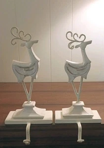 Pier One Imports Schmiedeeisen Hirsch Strumpf Aufhänger Distressed weiß 2er Set  - Bild 1 von 3