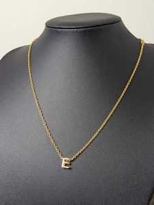 Colgante y collar cadena inicial E enchapado en oro de 18 quilates regalo de cumpleaños - Imagen 1 de 7