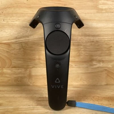 HTC Vive 2PR7100 Black Handheld Wireless Micro-USB VR Headset Motion Controller - Image 1 of 4