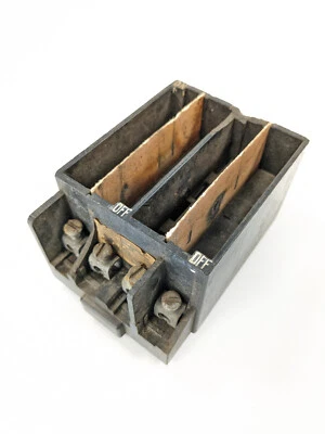 SQUARE D FSP 3030 Serie Nº 1 Base 225070 Foto 1 de 4