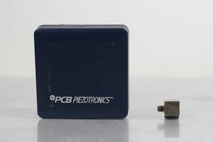 PCB Piezotronics T356A15 ACELERÓMETRO TRIAXIAL, 100 mV/g, 2 a 5k Hz, titanio - Imagen 1 de 2