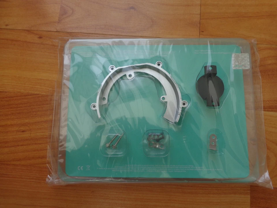 1/3 DEAGOSTINI Bauen 1956 VESPA GS 150 Scooter #11 Lüftergehäuse + Motorträger - Bild 1 von 1