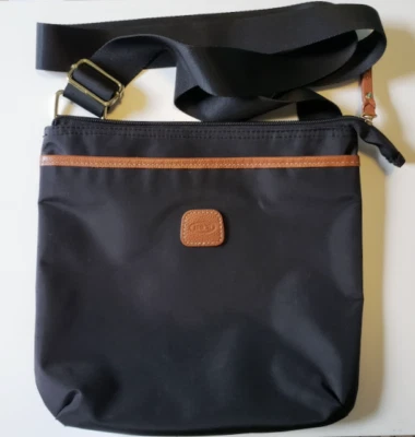 Bandolera/bolso de hombro Bric's Milano negro con ribete de cuero de nailon Foto 1 de 4