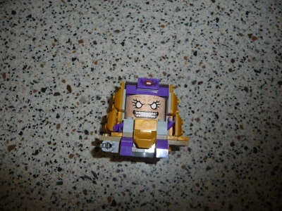 Lego MODOK M.O.D.O.K. Minifigura 76153 con pegatinas Marvel Super Heroes Foto 1 de 4