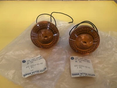 YAMAHA DT100 DT175 DT250 DT360 DT400 FRONT BLINKER WINKER SIGNAL GENUINE NOS JP Foto 1 de 4