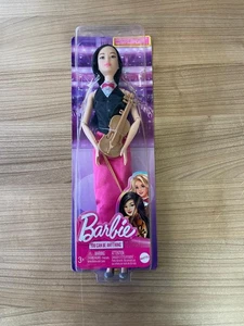 Barbie Karriere Geigerin - Puppe mit beweglichen Schultern und Ellbogen, Elegant - Bild 1 von 2
