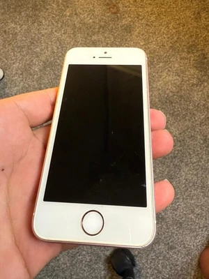 iphone 5se 16gb working condition - Image 1 of 4