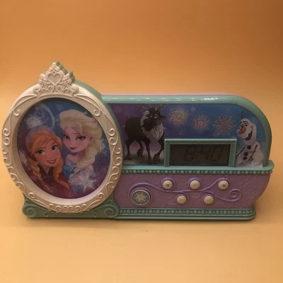 Despertador Disney Frozen Anna/Elsa "Let It Go" | Toca Música | Soneca/Luz - Imagem 1 de 4