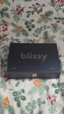 Funda de almohada estándar Blissy 100 % seda morera azul marino profundo Foto 1 de 4