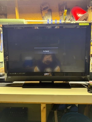 vizio E321VL HD TV 32" 60Hz - Image 1 of 4