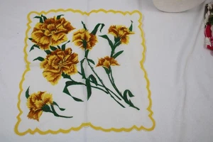 13"VINTAGE YELLOW FLORAL HANDKERCHIEF~COTTON~LINEN~CARNATIONS~FLOWER~SCALLOPED - Picture 1 of 4