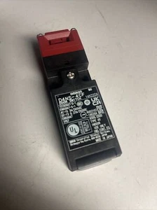 1 pieza Interruptor de puerta de seguridad Omron D4NS-4CF caja abierta D4NS4CF - Imagen 1 de 3