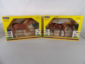 Breyer Golden Chestnut Palomino #657 & Arabian Dark Chestnut #669 - Totalmente Nuevo - Imagen 1 de 9