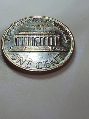 1969 S Lincoln Memorial 1c US Coin with Floating Roof & weak fg - Image 1 of 4