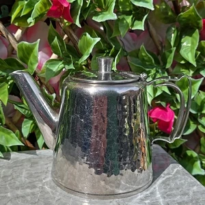 Tetera vintage retro Old Hall Warwick de acero inoxidable martillada 11/2 piezas - Imagen 1 de 7