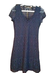 ÑWT Hollister Shift Dress Women Size Small Navy Overlay Lace Floral New - Picture 1 of 8