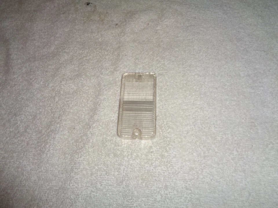 Lente de luz inversa Dodge Charger Coronet 1966-67 nuevo de stock Foto 1 de 1