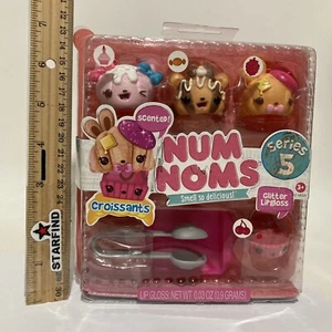 Num Noms Series 5 Croissants Figurine Set Lip Gloss RARE New BOxWEAR SEE⭐️READ - Picture 1 of 4