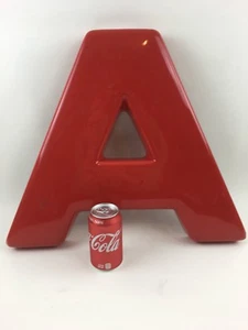 Letrero de colección de 18" grande de plástico rojo mayúscula letra A inicial montaje en pared  - Imagen 1 de 7