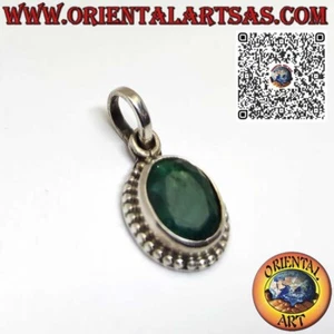 Ciondolo in argento 925‰ con smeraldo naturale ovale contornato da pallini - Foto 1 di 4