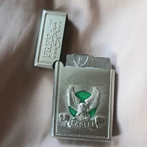 Accendino vintage Free Spirit Flio Top pulsante design aquila argento da collezione - Foto 1 di 7