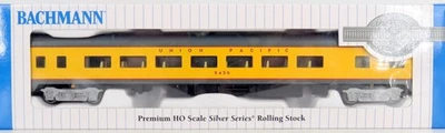 HO Bachmann Silver UNION PACIFIC Coach UP #5430 Passenger Car Interior/LIT/MW - Image 1 of 4