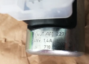 1PCS NEW FOR Rexroth solenoid valve coil 1837001227 24V1.4A - Picture 1 of 1