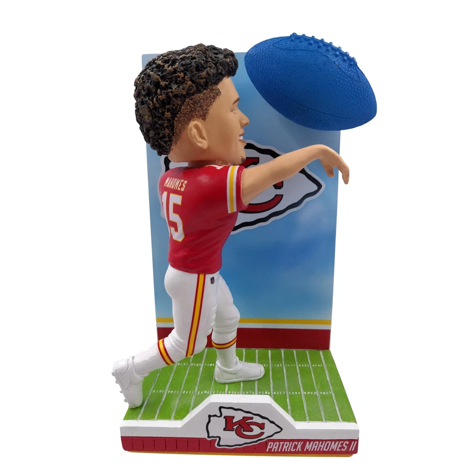 Kansas City Chiefs Patrick Mahomes #15 NFL Action Pose Light Up Ball Bobblehead