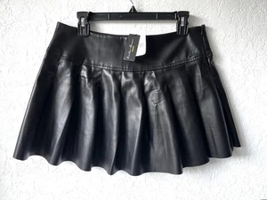 Hunter and Brown Premium Faux Leather Black Mini Skirt Large Pleated Grunge Goth - Picture 1 of 10