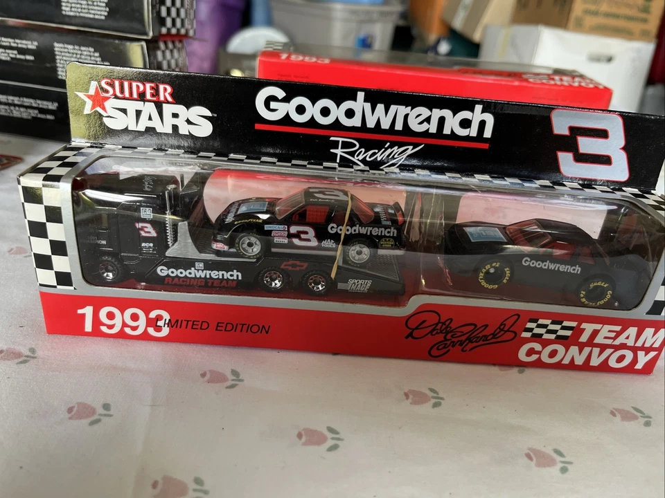 Matchbox 1993 #3 Dale Earnhardt Goodwrench Racing Super Stars Team Convoy - Image 1 of 4