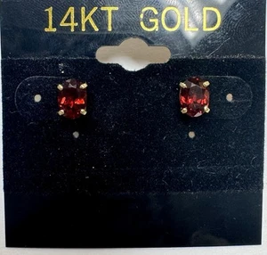 14k Yellow Gold Oval Garnet Stud Earrings - Picture 1 of 3