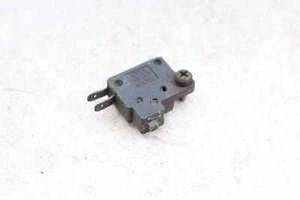 Interruptor luz freno delantero suzuki gs 550 gs550 77-79 - Imagen 1 de 2