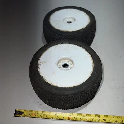 Pro-Line 9039-233 Blockade S3 Soft Off-Road 1:8 Buggy Tires / White Wheels (2) - Image 1 of 4
