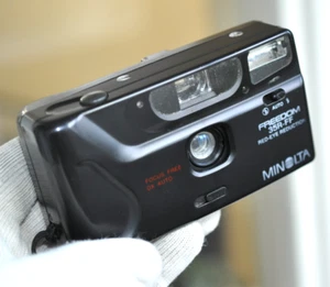 Minolta Freedom 35R-FF Red- Eye Reduction Point and Shoot Film Camera - Picture 1 of 15