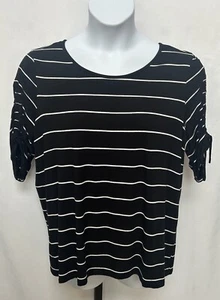 Vince Camuto ladies 2X blouse with stripes. - Picture 1 of 8